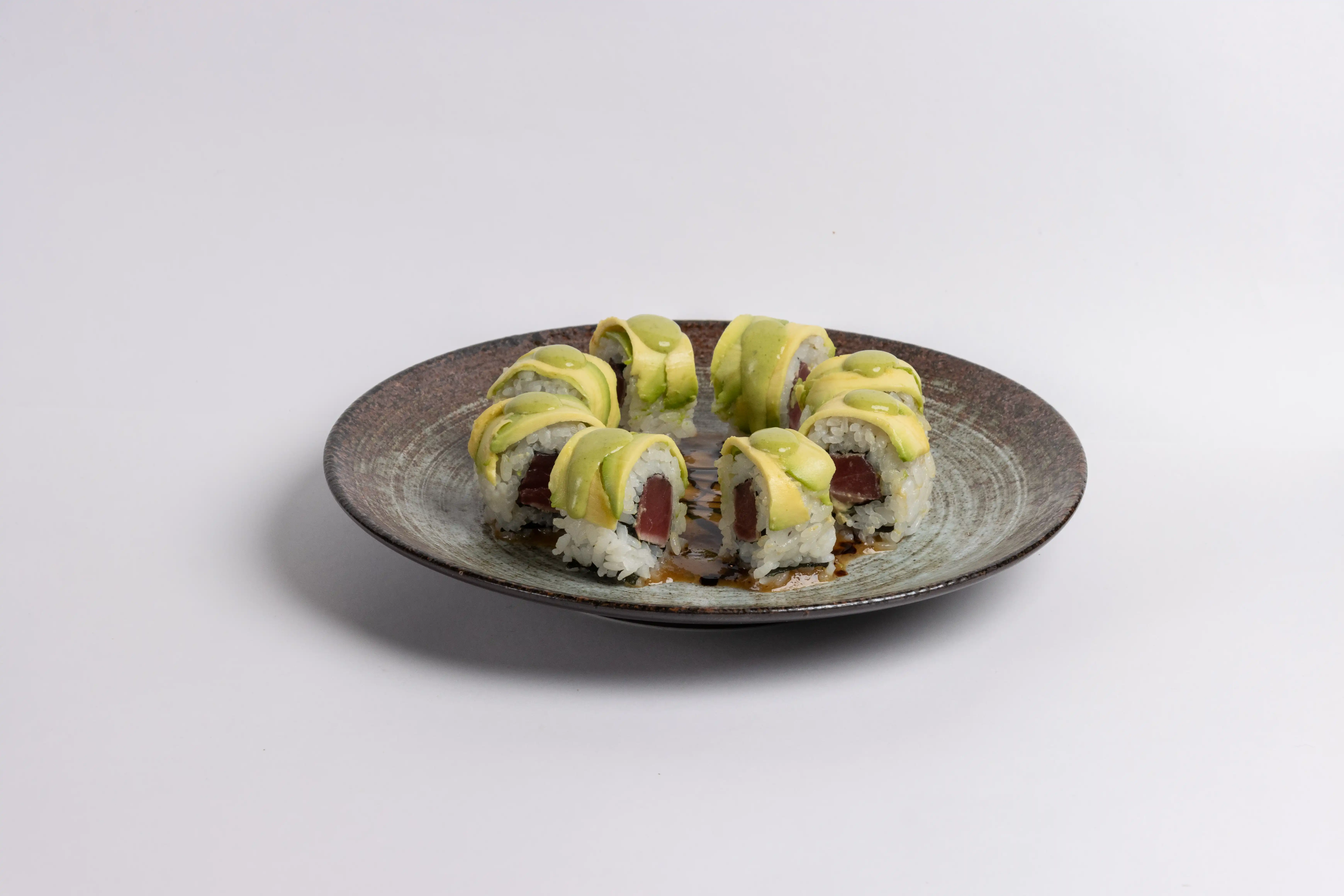 TUNA TATAKI ROLL